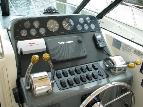 Tiara Gauge and Switch Panels Installed
